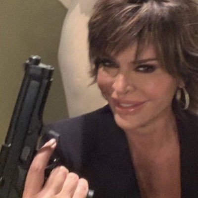 divad3n's profile picture. ✧༺♥༻✧