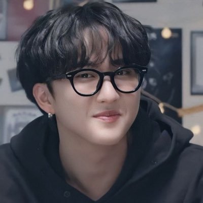 But that’s just like me, to think that everything is perfect and magical. When the whole time I was just a big fucking liar|| n/sfw ooc 28