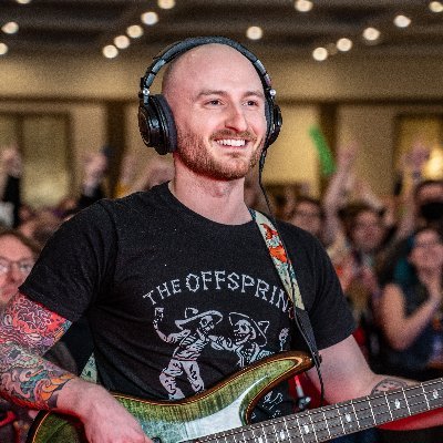 SquidDilla's profile picture. Musician, Crafter, Software Engineer, and retired Demon’s Souls Speedrunner