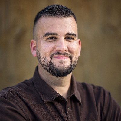 Journalist, Presse-und Öffentlichkeitsarbeit Stadt Hanau, Chefredakteur https://t.co/BCtFSc1x0v , Presse- und Öffentlichkeitsarbeit, Fußball, Tennis, Politik