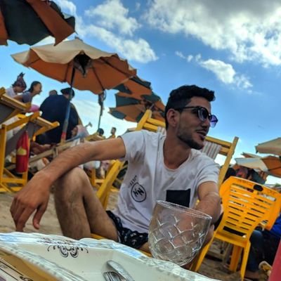 لبيكَ والثُقلان والدنيا تُلبّي
لبيك وأنت ربُّ العالمين وربّي ❤️🌸