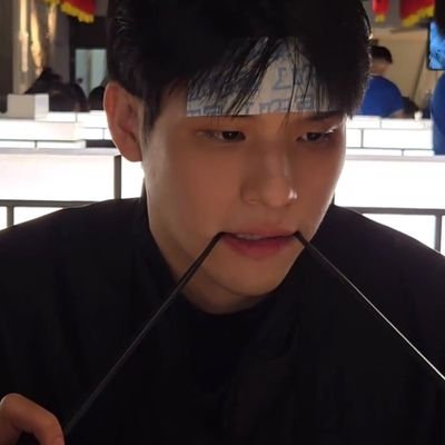 bxzzqx's profile picture. อยากให้เขาเจอแต่เรื่องดีๆและก็มีแต่รอยยิ้ม : 𝘸𝘰𝘯𝘨𝘳𝘢𝘷𝘦𝘦
𝘩𝘪𝘳𝘶𝘯𝘬𝘪𝘵 ꕤ•⊹