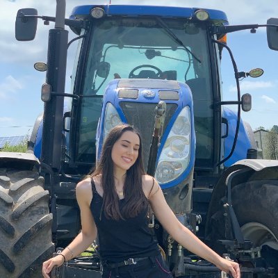 vwidiantiny's profile picture. 19 years old and loving my time on the farm

I can't reply here, but you can message me here⤵️