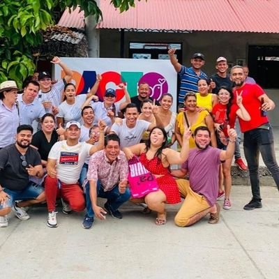 Trabajadora Social, Especialista en Derechos Humanos, propendiendo siempre por lograr el bienestar, para su región desde la verdadera justicia social.