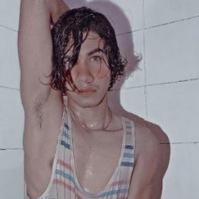 brennocostta98's profile picture. gay 🏳️‍🌈 ⬇️😄