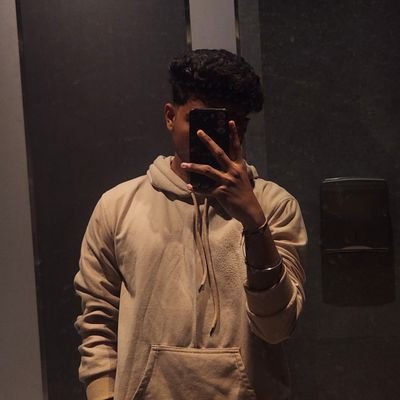 Patel_Zenil's profile picture. I m çãr & mús!ç enthusiast.

Just trying to convert my dreams into reality.

Ahmedabad 🔄 Surat
