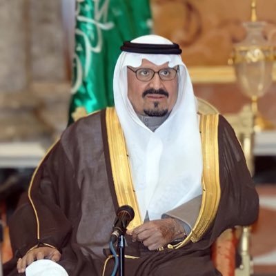 ٢٤ ذو القعده ١٤٣٢هـ ودعت المكارم سلطانها #سلطان_الخير جعل عظامه الجنه البارده