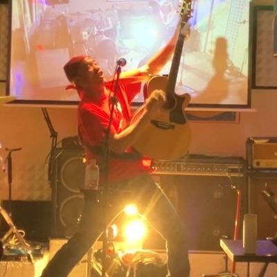 燃焼系ギター弾き🔥/
NPO法人札幌VO元気玉ライブ担当者🌞
/王道ストロングプロレスファン💪
/音楽とプロレスがあればいい男😆