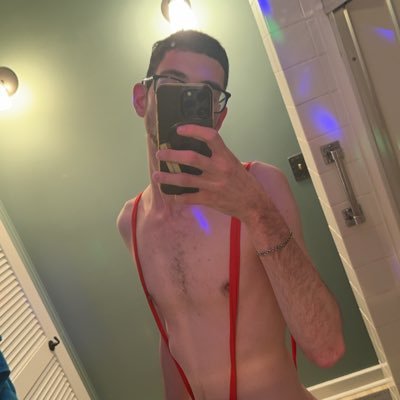 bttmboy03's profile picture. 