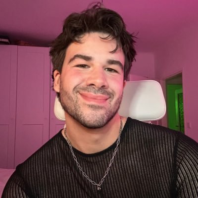He/Him - WoW Streamer 🧝♀️ gaming and yapping 🙂↕️🍵🎀 https://t.co/cxRC7fM7DY