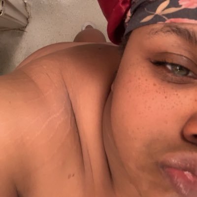 I’m plus bbw , I love to twerk so if like to see hmu 🤑🤑 nothing free , ft calls $$ , paid meets wya Incall & outcall 😈