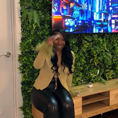 tyannnaak's profile picture. I hate ppl that just talk too much!