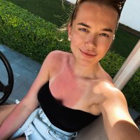 Anna (@anna745141) 's Twitter Profile