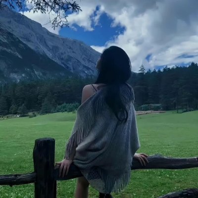 Stormy mind, sunny soul. 🌩️☀️
Born to stand out, not to fit in. 🌟🦄