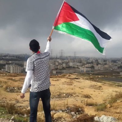 عقیدوي مجاهد صمیم بیدار د انسانیت او اخلاقو سردار ، نرم مزاجه او حقبین شخصیت... د جهاد او مقاومت پلوی ځوان د کفر او نفاق قاطع دښمن