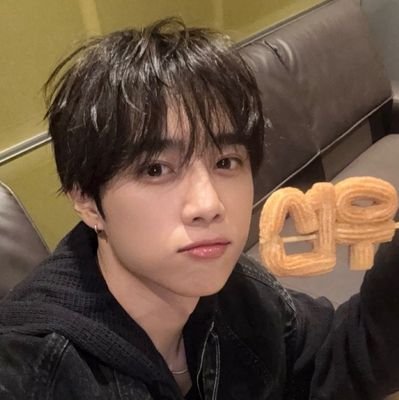Parody— the cool and mainly person. KIM SUNWOO. 2000.