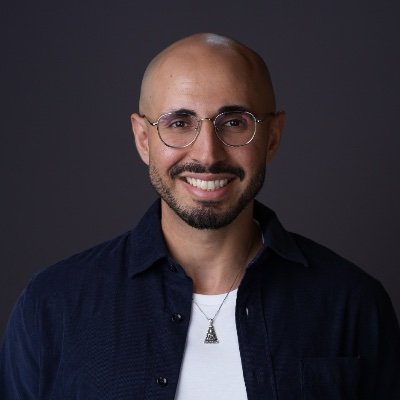 I make https://t.co/0O857Br9ZM (YC) : the AI marketing agent for entrepreneurs- from idea to revenue.
🇨🇦 in SF