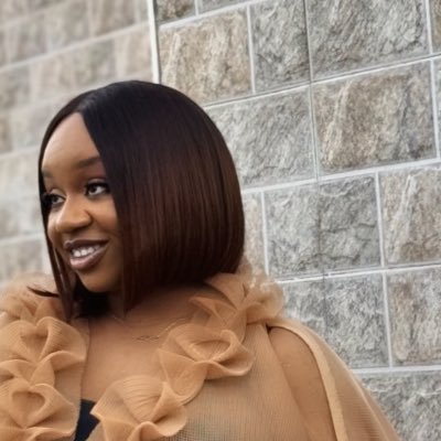 callmenommiee's profile picture. soft babe | 🌸💜🦋 | PhD | Senior Lecturer | Nne | loved ❤️ | A very tired woman.