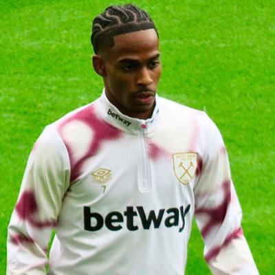 Big fan of Summerville 7️⃣ - Forever blowing bubbles ⚒️ - Will bore you to death 😴 - David Sullivan out 👋