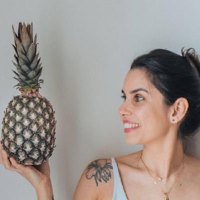 CaruMello's profile picture. Pára tudo; eu quero descer!