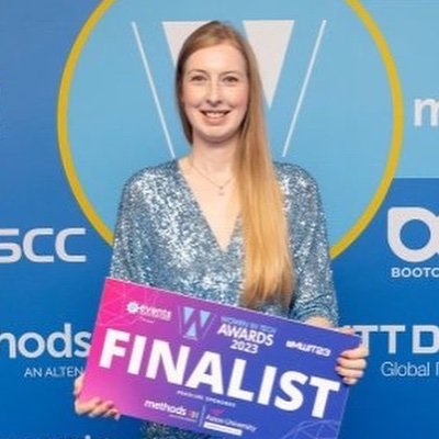 Multi-award-winning tech entrepreneur
COO & Co-founder @NaturalHR acquired in 2023
Passionate about entrepreneurship, HR & women in business
Mom of 2 boys