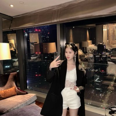 I'm from Malaysia, live in Pennsylvania. Likes: traveling, painting & exploring cultures. Own a graphic design company. 🚫Porn. Retweets aren't endorsements