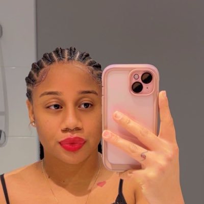 xdonnikae1's profile picture. b e r m u d a 🌴