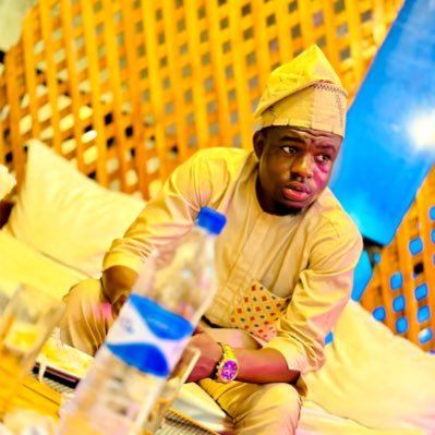 Entrepreneur🏅| Crypto analyst 🎖️📈📚| 🎥📸🏅| Meme coin Guru 👨💻📈🚀