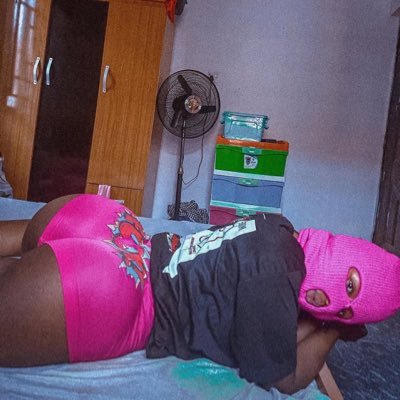 l_osniper's profile picture. just another freak page👅 ℹ️🧡Buttplugs