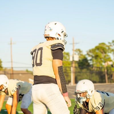 Class of 2026~🏈MiddleLinebacker/k-6’1 215/ Deadlift 405/squat 400/bench305/📞9369554302/https://t.co/rGlsIBZ7gp Willis High School