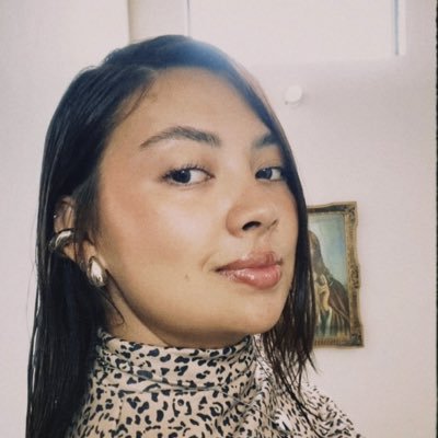 Una chica común aprendiendo de moda, e intentando aprender por milésima vez a usar esta red✨