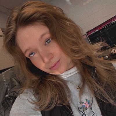 ittybittygretch's profile picture. Mochi 🩶 Proverbs 4:23❤️🙏🏼