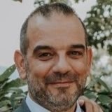 DiogoGagean's profile picture. Amante do Porto, político de sofá e viciado em actualidade. Nada que um copo de vinho não cure.