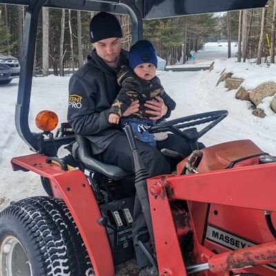 zacdc98's profile picture. 