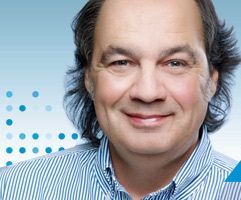 Le magazine culturel du 98,5 FM animé par Sylvain Ménard, entouré de ses collaboratrices Claudia Larochelle et Catherine Beauchamp.
Le samedi de 10h à midi.