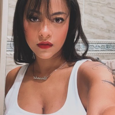 A esteticista mais gata que tem nesse Rio de Janeiro todo 😋