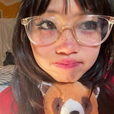 i only come back on this account to hate on that group 🍓 moved to: @chuutones