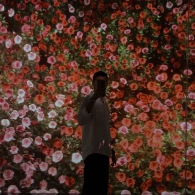 i632's profile picture. Building apps by day, lifting weights by night, and mastering the art of not caring in between