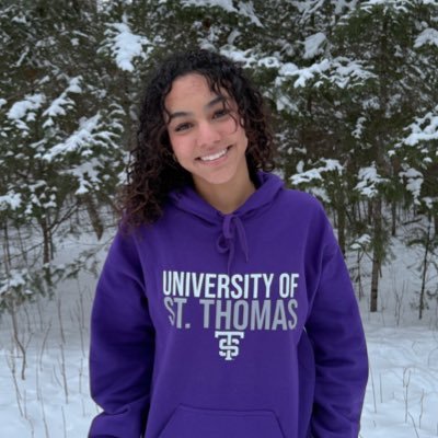 taylor_mcnear's profile picture. #22 || st thomas vb 28’