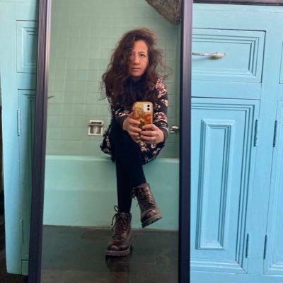 mercedesbret Profile Picture