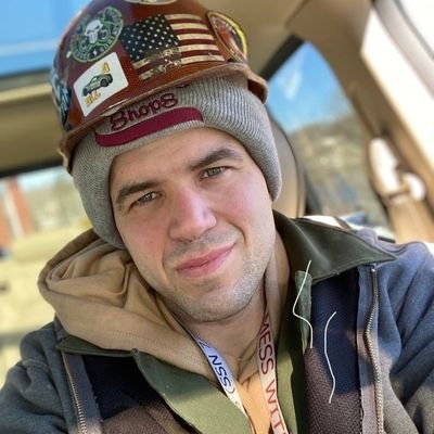 AlbertFern68212's profile picture. military zone keep off. 🪖🎖️🎖️ 🏅🥇