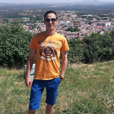 I am an aspiring writer who wants to create new fantasy worlds. Please join me on this fantastic journey!! https://t.co/GGxfj69tMr