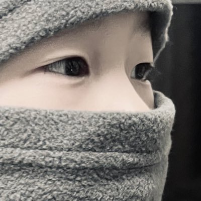 lzhhu516710's profile picture. 