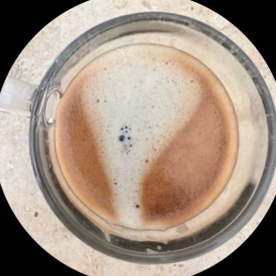 ♌️ | 🐇 | 🐻 | Gen X | Coffee blooded being | Nothing here but food, coffee and my thoughts | 🐼