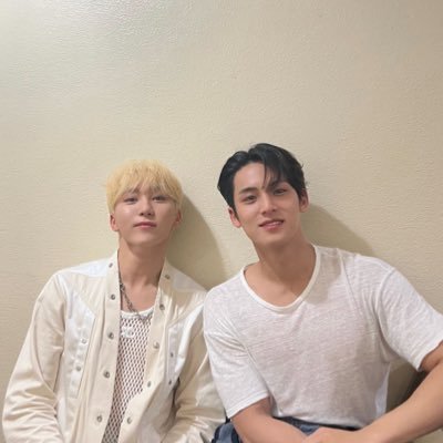 ⑅̷ ﾟ ｡ ˚ ♡︎💒 ꒰ఎ 𝙄 𝙡𝙪𝙫 𝙢𝙮 𝙨𝙚𝙫 @pledis_17 ໒꒱ 🎀♡ ｡ ﾟ｡ ⑅ ˳✧༚ 🌷🇰🇷𝗥𝗜𝗜𝗭𝗘 𝗧𝗪𝗦 𝗧𝗪𝗜𝗖𝗘 | 🇨🇳 𝐋𝐢𝐧𝐠𝐡𝐞 • 𝐃𝐢𝐧𝐠 𝐘𝐮𝐱𝐢 ☁️ ・ °☆