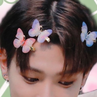 #이달의소녀 ♡ #에이티즈 🪷 bun bug 21 autistic carrd byf ! μ'sic forever