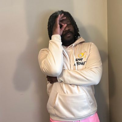 Zo_bear360's profile picture. It’s whatever