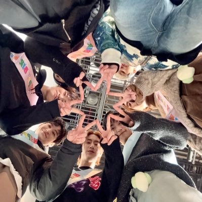 Tippy_Wipapan's profile picture. •เมนพี่มาร์ค •เหนือเมนแบมเเบม •GOT7💚อากาเซ่💚 มยมบ MTBB ตลอดไป #เป็นมัมหมีของเหล่ากัซ #อุนเเม่น้องนิกิ #อุนเเม่น้องอีฮัน #อุนเเม่น้องแบมบี้😍