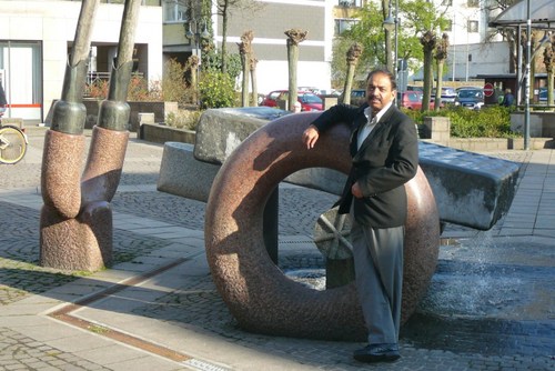 akmalhotra's profile picture. 