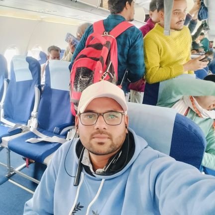 santoshkus40559's profile picture. hi mai hu santosh kushwaha 
mai ek pravet company me kam karta hu aur ek sadaran parivar se hu 
aur hamar ek sapna hai apne parivar ko age badhana